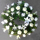 Coronita funerara 40 trandafiri, crini si crizanteme albe