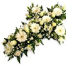 Cruce funerara 60 gerbera, crizanteme si trandafiri albi